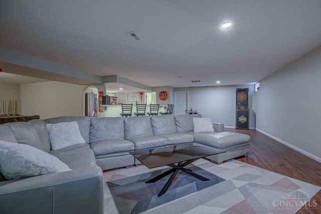 1942 Chase Avenue, Cincinnati, OH 45223