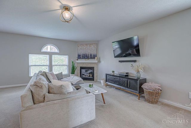 1942 Chase Avenue, Cincinnati, OH 45223