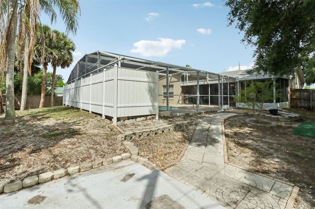 1977 S OLD MILL DRIVE, Deltona, FL 32725