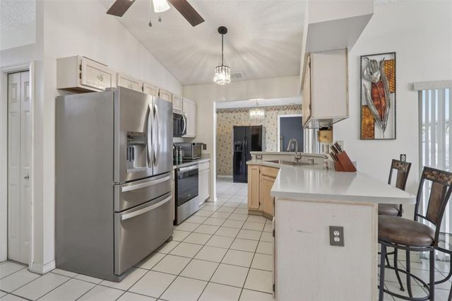 1977 S OLD MILL DRIVE, Deltona, FL 32725