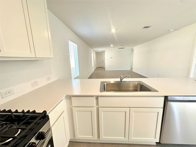 438 Southern Magnolia Way, Magnolia, TX 77354