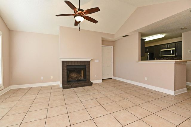 952 BIRD BAY COURT 100, Lake Mary, FL 32746