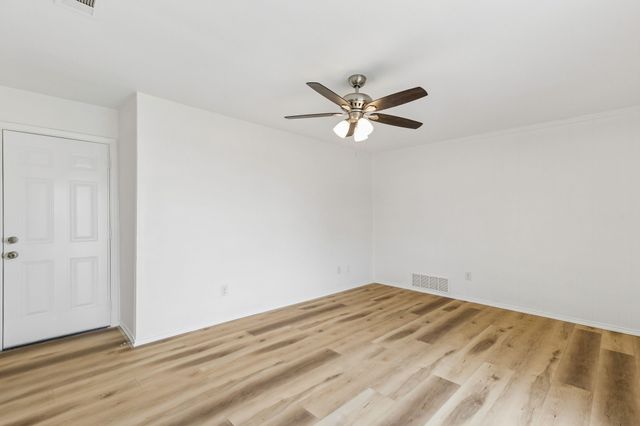 1611 Heather Glen Court, Richardson, TX 75081