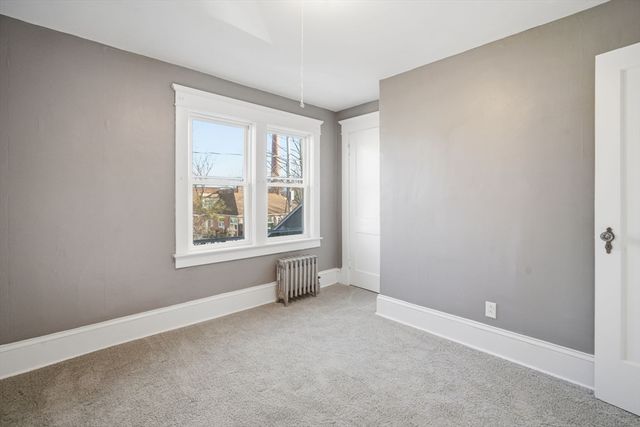 152 Monrovia St, Springfield, MA 01103