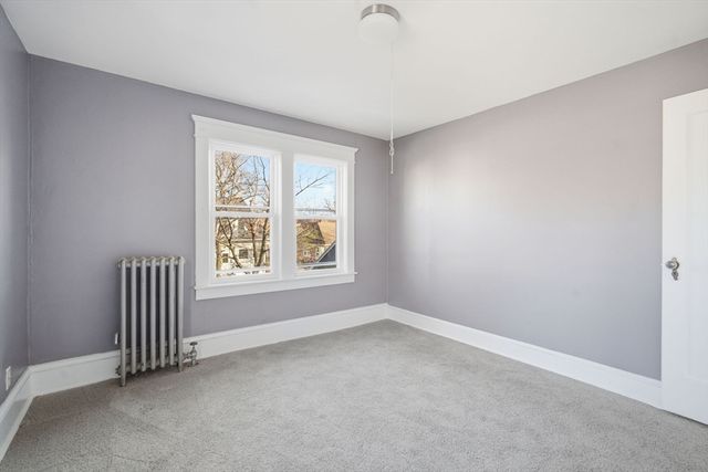 152 Monrovia St, Springfield, MA 01103