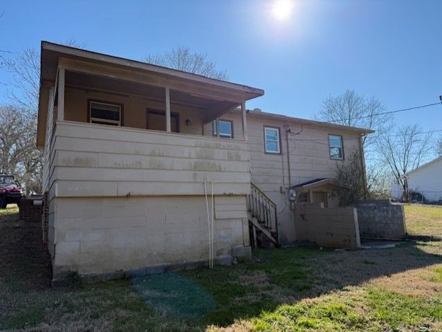 584 Blue Springs Rd, Smithville, TN 37166