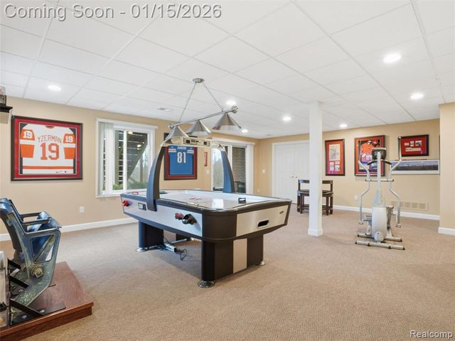 8249 Brookstone Lane, Clarkston, MI 48348