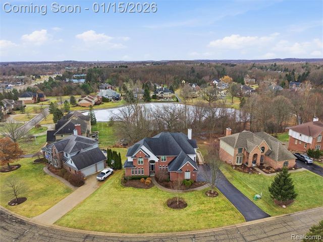 8249 Brookstone Lane, Clarkston, MI 48348