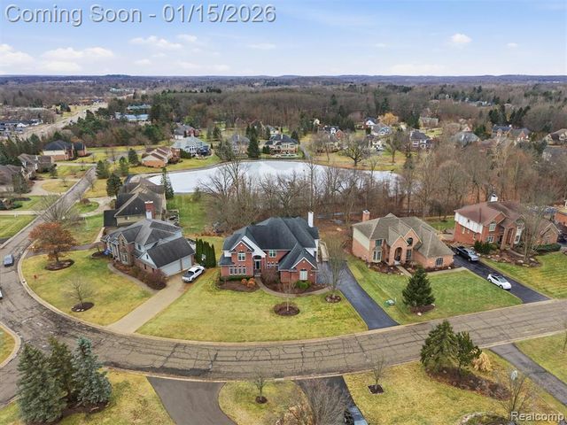 8249 Brookstone Lane, Clarkston, MI 48348