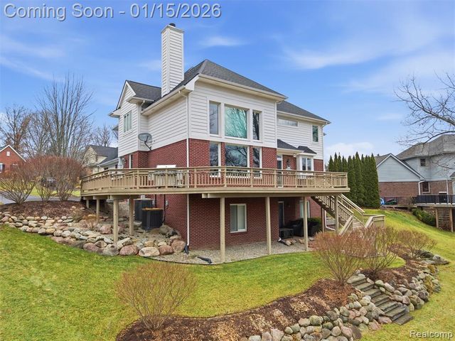 8249 Brookstone Lane, Clarkston, MI 48348