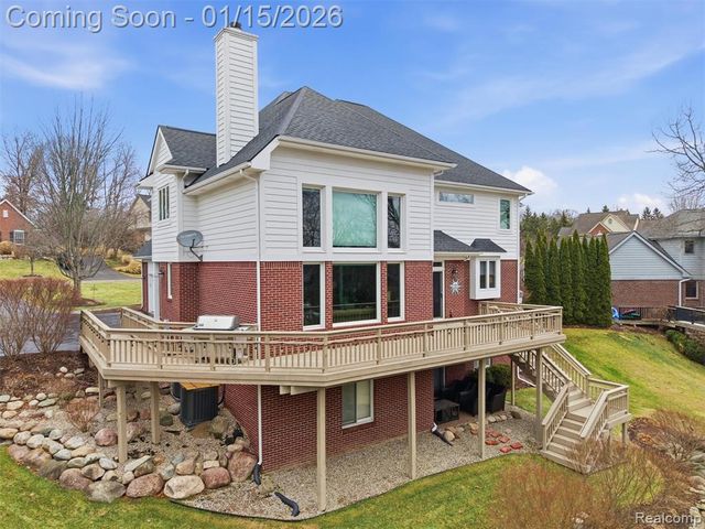 8249 Brookstone Lane, Clarkston, MI 48348