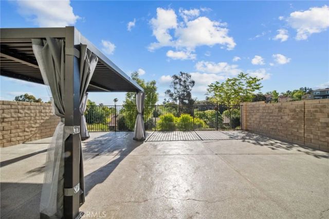 26350 Piazza Di Sarro, Newhall, CA 91321