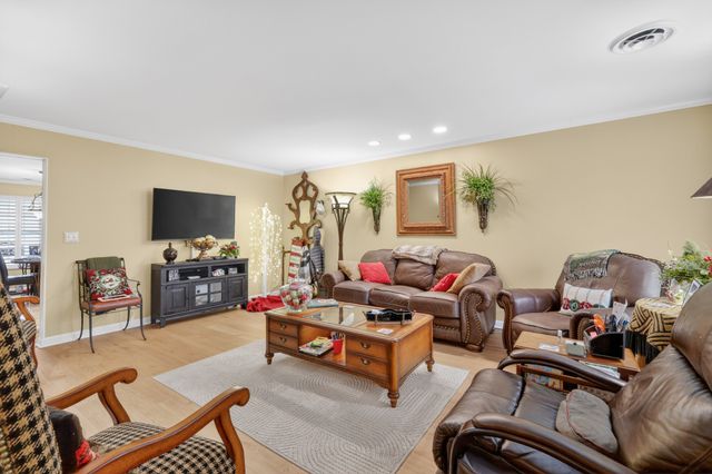 617 E Lane St, Shelbyville, TN 37160