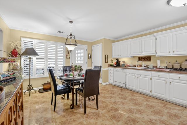 617 E Lane St, Shelbyville, TN 37160