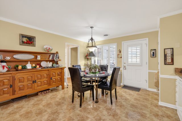 617 E Lane St, Shelbyville, TN 37160