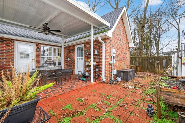 617 E Lane St, Shelbyville, TN 37160