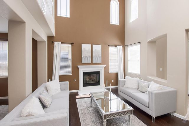 5809 Isaac Way, Elk Grove, CA 95757