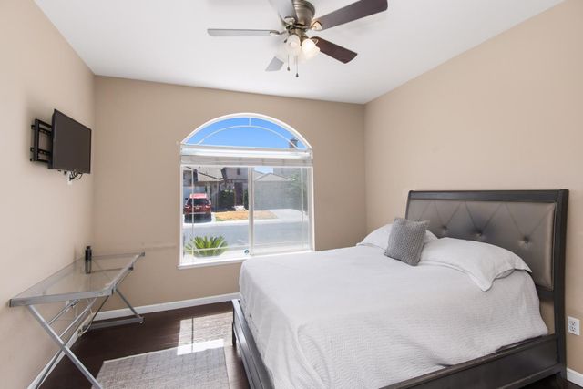 5809 Isaac Way, Elk Grove, CA 95757