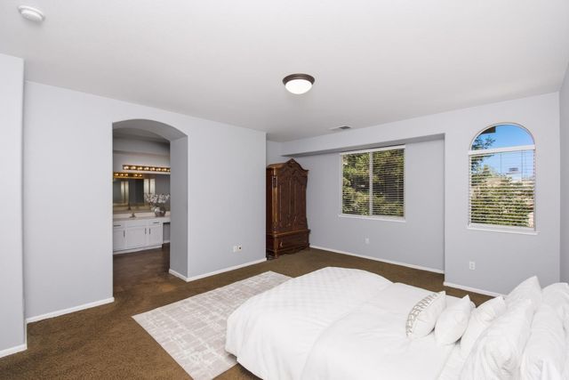 5809 Isaac Way, Elk Grove, CA 95757