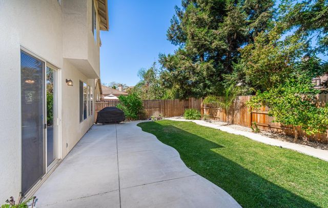 5809 Isaac Way, Elk Grove, CA 95757