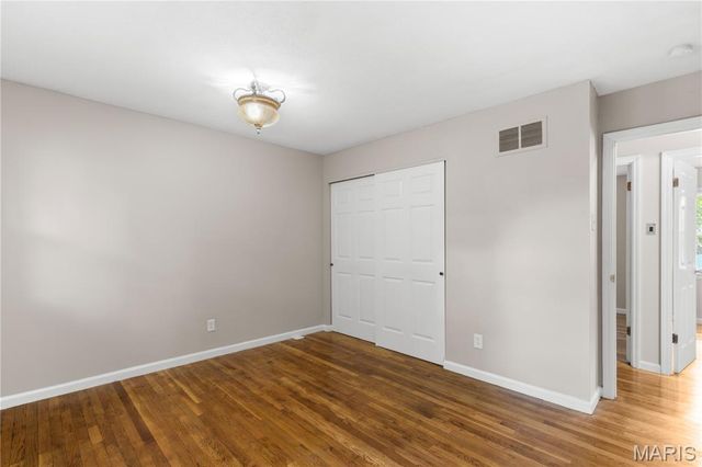 2010 E Humes Lane, Florissant, MO 63033