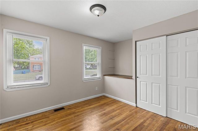 2010 E Humes Lane, Florissant, MO 63033