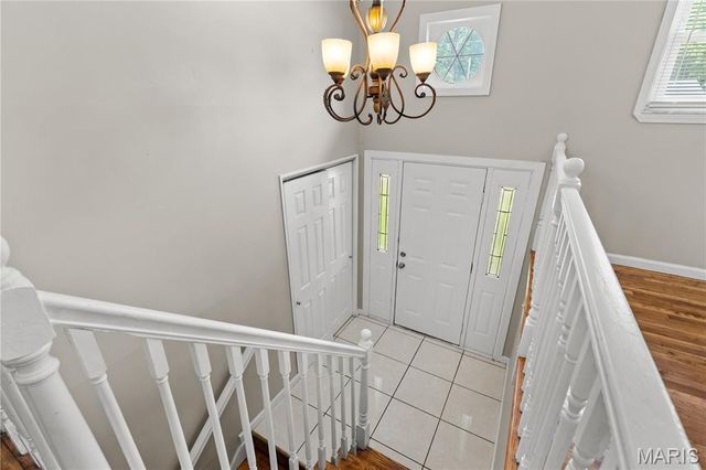 2010 E Humes Lane, Florissant, MO 63033