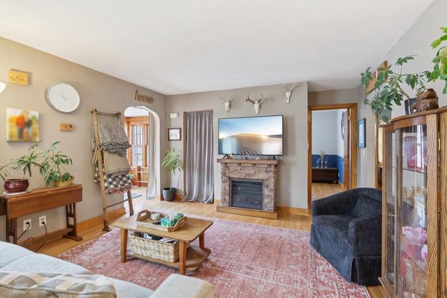 412 W Main Street, Reedsburg, WI 53959