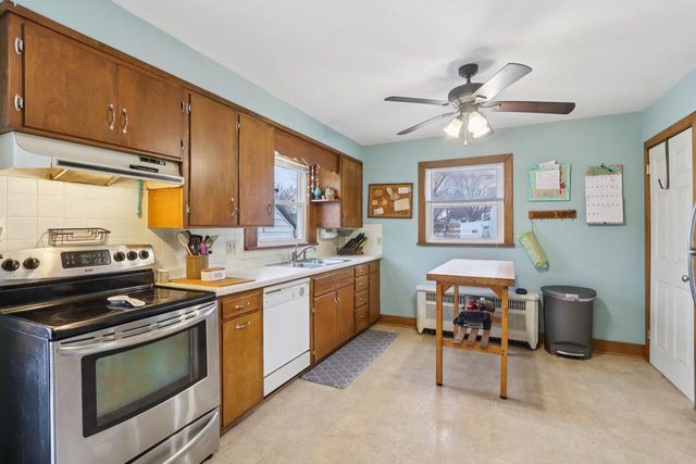 412 W Main Street, Reedsburg, WI 53959