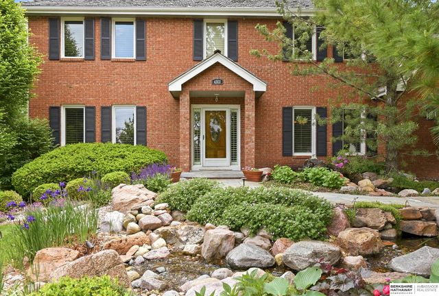 4303 S 169th Circle, Omaha, NE 68135