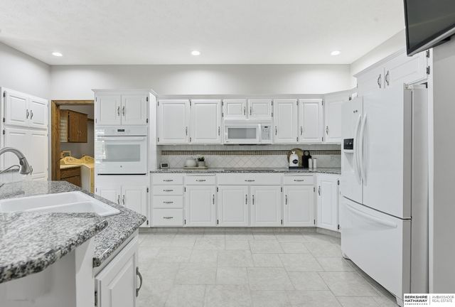 4303 S 169th Circle, Omaha, NE 68135