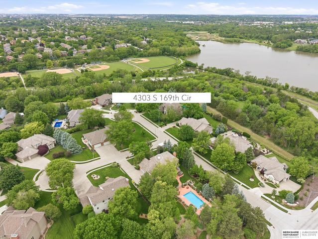 4303 S 169th Circle, Omaha, NE 68135