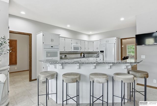 4303 S 169th Circle, Omaha, NE 68135