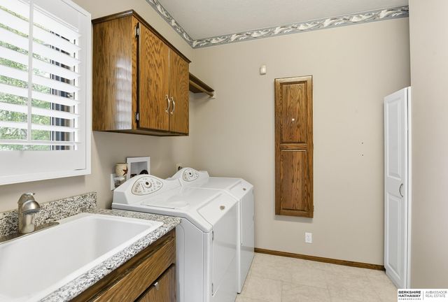 4303 S 169th Circle, Omaha, NE 68135
