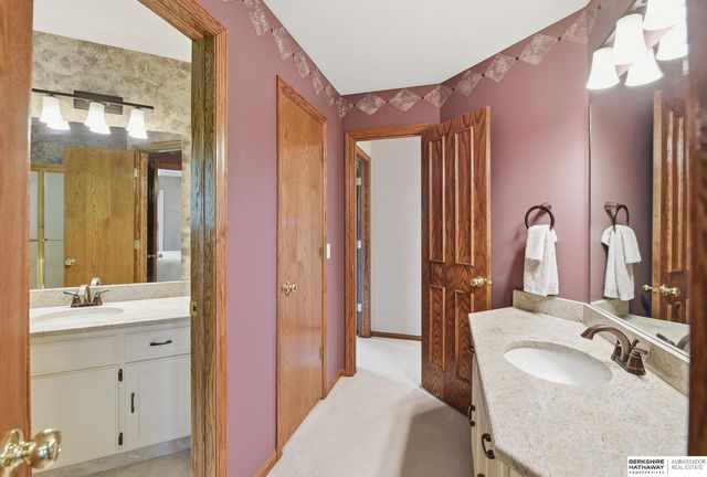4303 S 169th Circle, Omaha, NE 68135