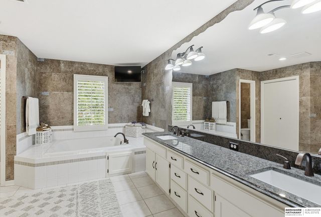 4303 S 169th Circle, Omaha, NE 68135