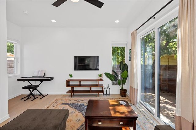 1704 E 32nd ST B, Austin, TX 78722