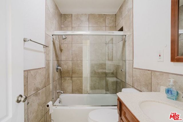 5917 Bartmus Street, Los Angeles, CA 90040