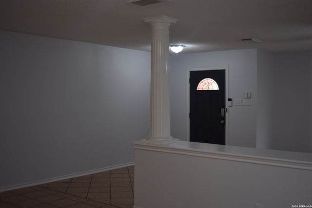 8026 CHESTNUT MANOR DR, Converse, TX 78109