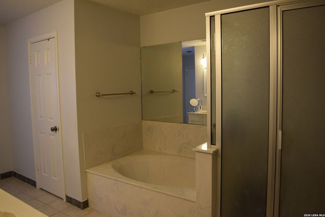 8026 CHESTNUT MANOR DR, Converse, TX 78109