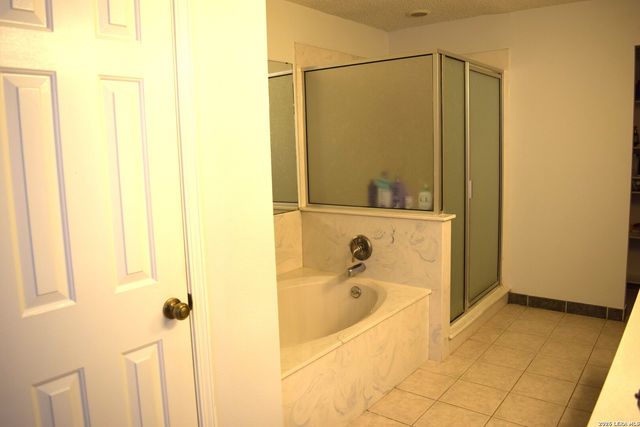 8026 CHESTNUT MANOR DR, Converse, TX 78109