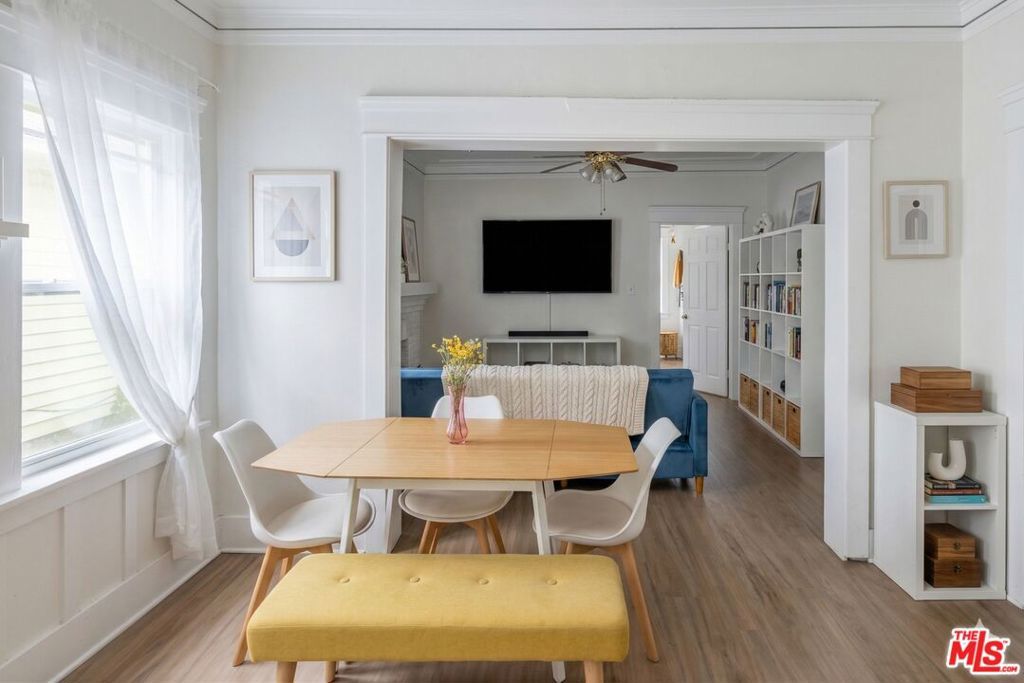 Image 23 of property listing at 2822 S La Salle Avenue, Los Angeles, CA 90018