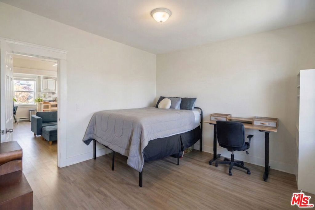 Image 25 of property listing at 2822 S La Salle Avenue, Los Angeles, CA 90018