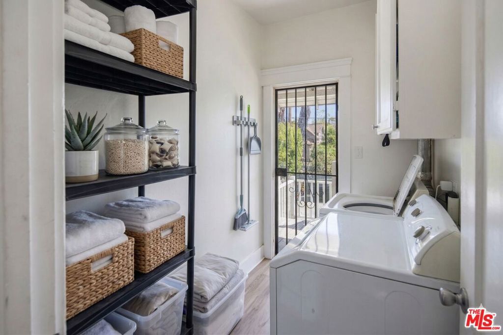 Image 27 of property listing at 2822 S La Salle Avenue, Los Angeles, CA 90018