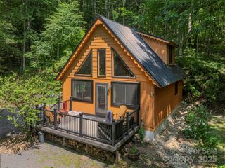 160 Tracy Place, Clyde, NC 28721