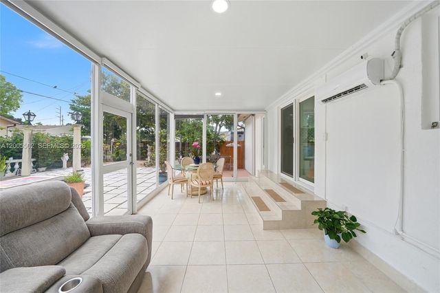 4331 SW 7th St, Miami, FL 33134