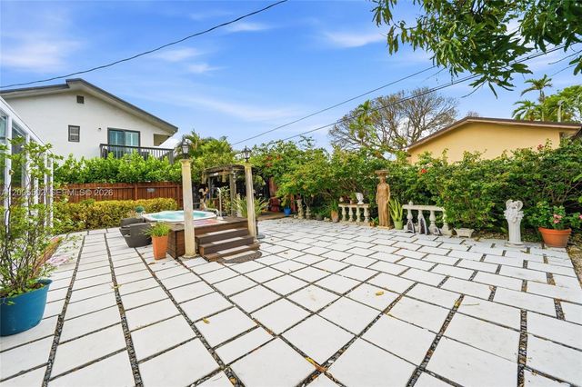 4331 SW 7th St, Miami, FL 33134