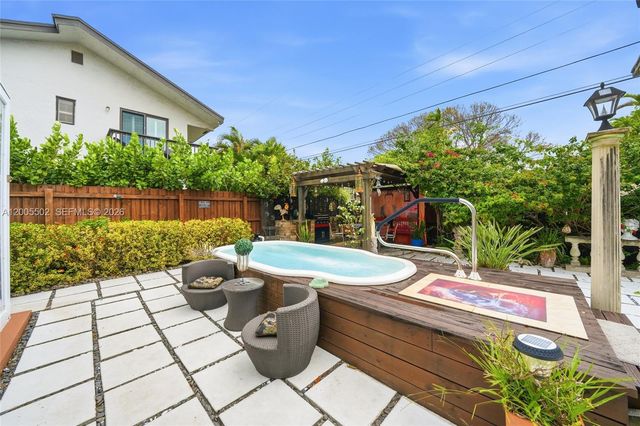 4331 SW 7th St, Miami, FL 33134