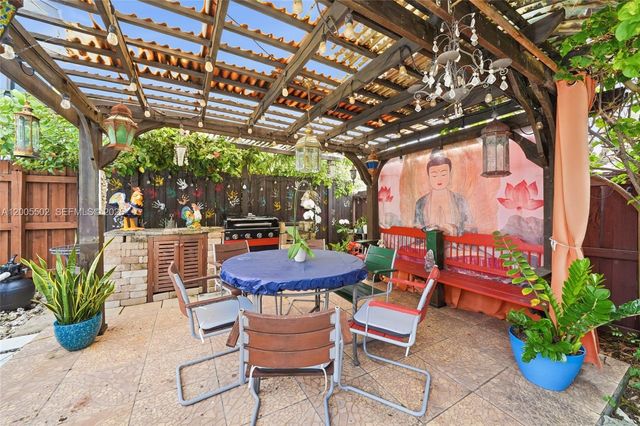 4331 SW 7th St, Miami, FL 33134