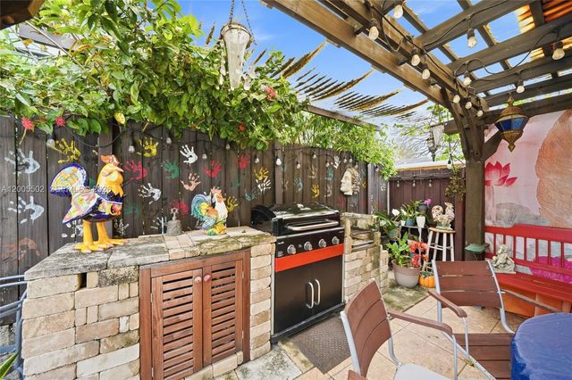 4331 SW 7th St, Miami, FL 33134